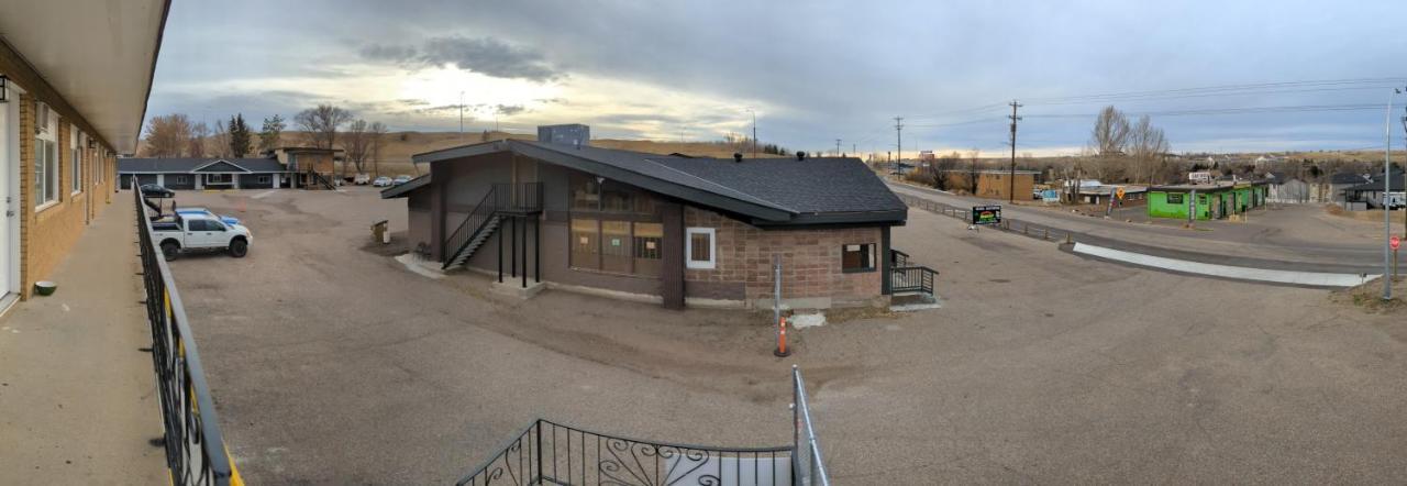 Riverside Motel Medicine Hat Exterior foto