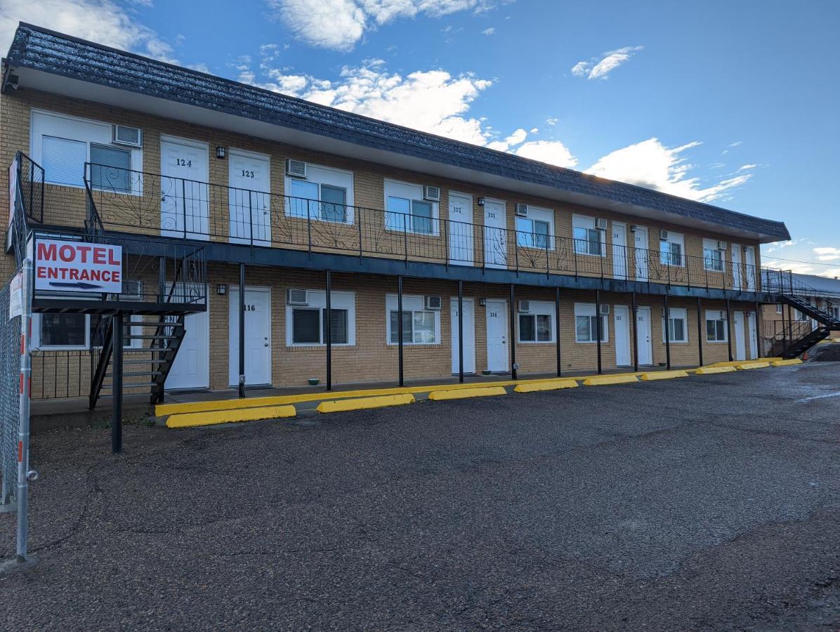 Riverside Motel Medicine Hat Exterior foto